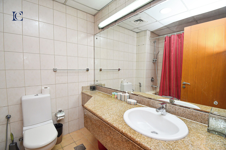 Bathroom, Eddie - Comfortable spacious Studio, Dubai