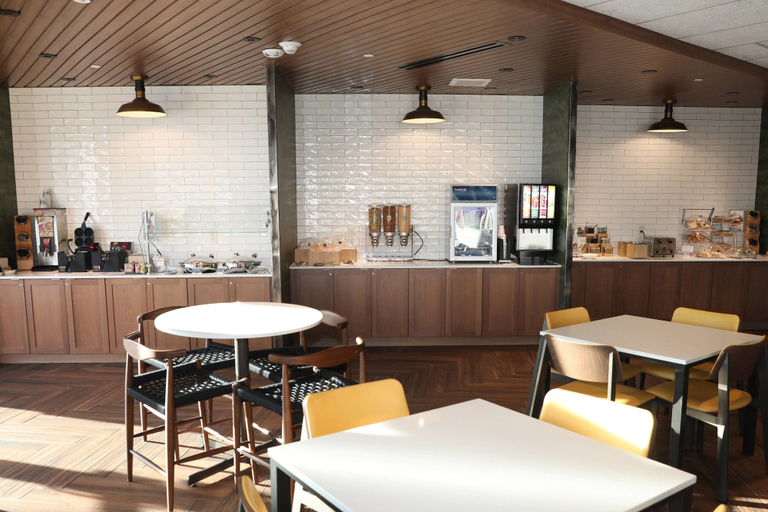 Food & Drinks 5, Fairfield Inn & Suites by Marriott Marquette, Marquette