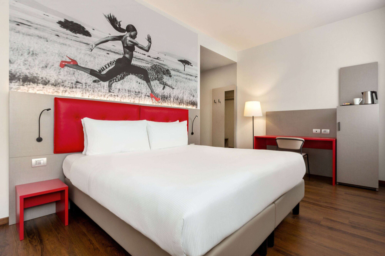Bedroom 21