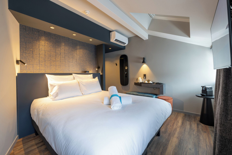 Bedroom 3, Miura, Savoie