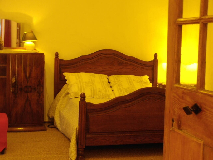 Bedroom 3, Roulotte et Gite en Drome Provencale, Drôme