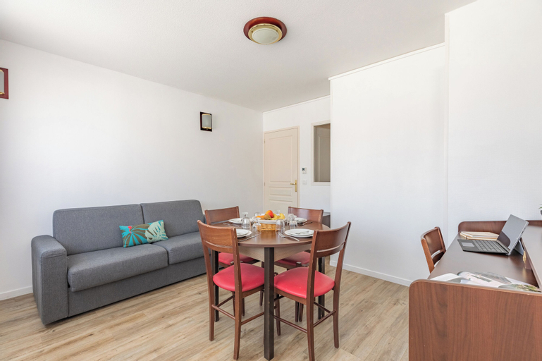 Dining Room 19