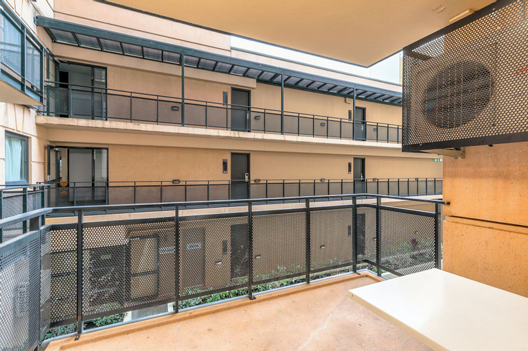 Exterior & Views 19