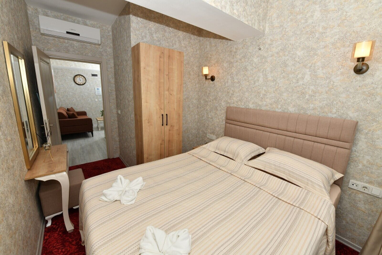 Bedroom 2, Sea Moon Hotel, Şişli