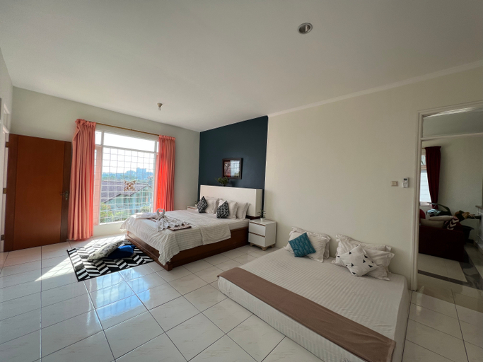 Villa Amethyst Dago Pakar P-12A 5BR with Private Pool (FAMILY ONLY), Bandung