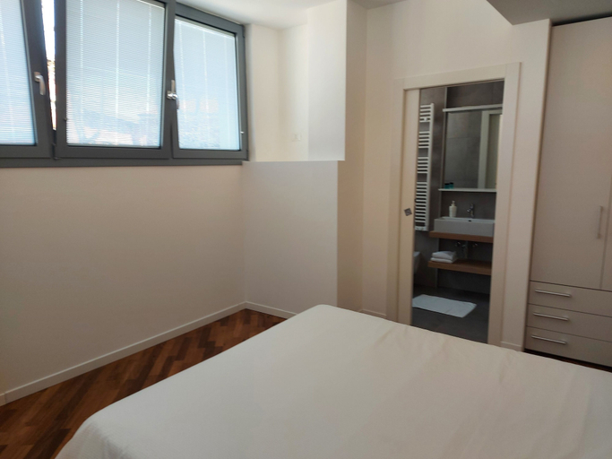 Bedroom 3, Marconi House, Venezia