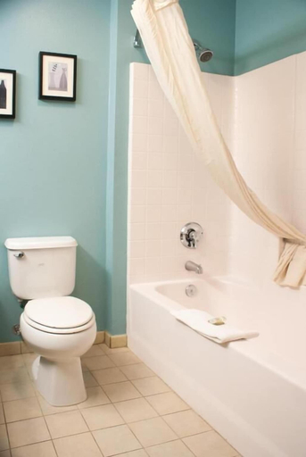 Bathroom 4, Super 8 by Wyndham Indio, Riverside