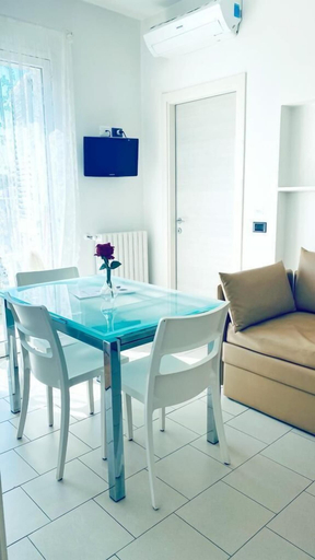Others 4, Residence Altea, Rimini