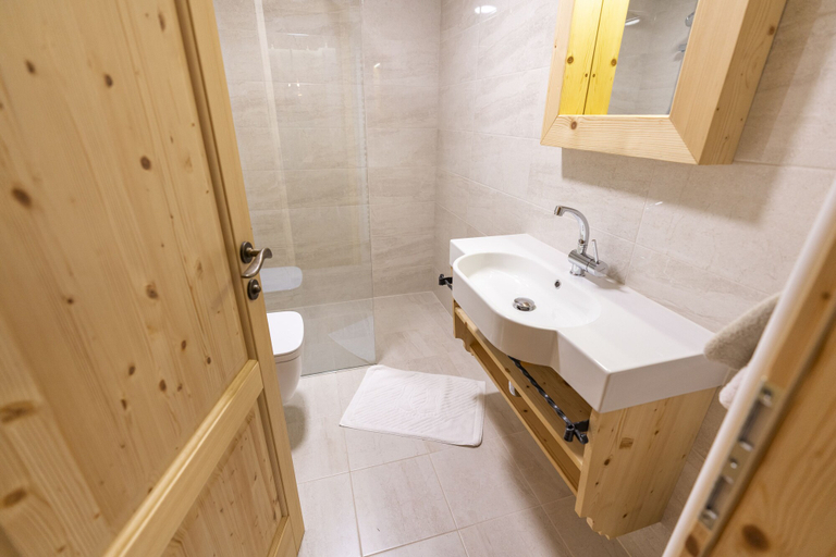 Bathroom 3, ALPIK Chalets - Bohinj, Bohinj