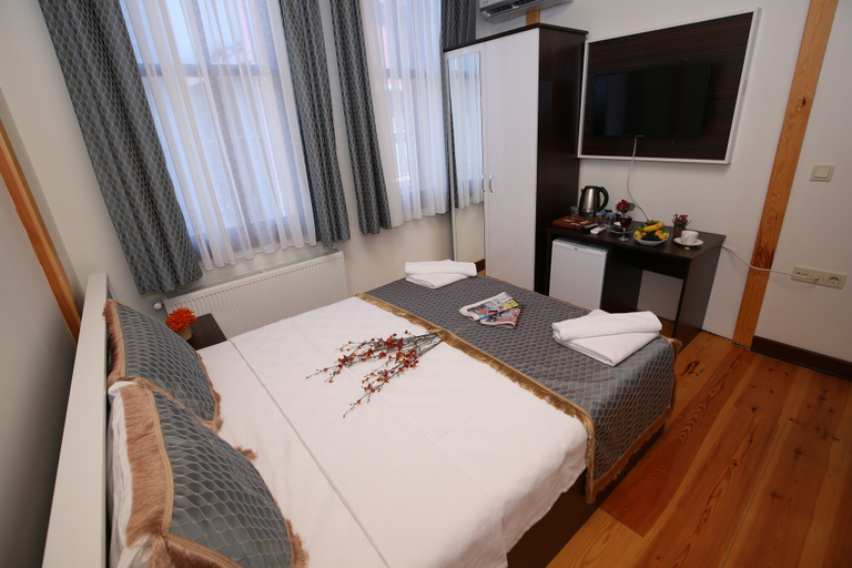 Bedroom 3, Grand Almira Hotel, Fatih