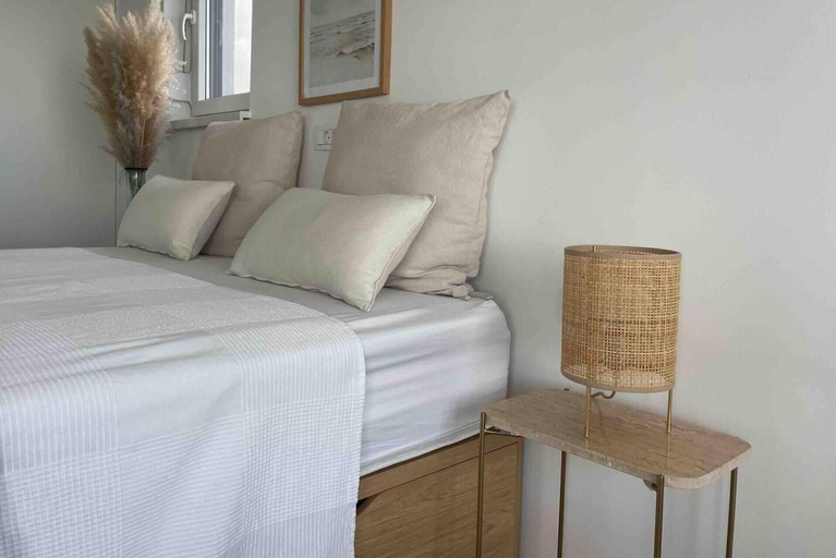 Bedroom 3, Cozy Loft Studio With Rooftop, Seaview & Pool, Okrug