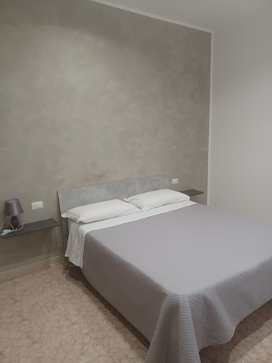 Bedroom 3, Mondo House, Rome