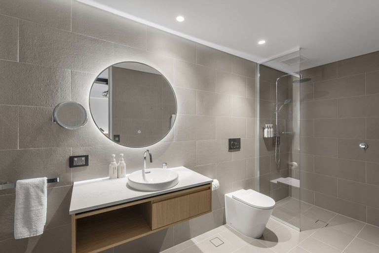 Bathroom 19
