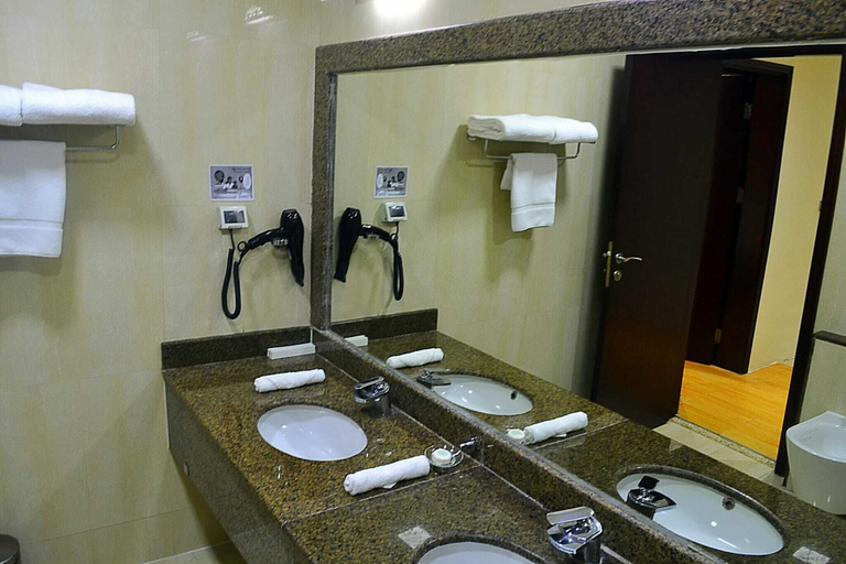 Bathroom 5, Palm Inn Hotel Doha, Doha