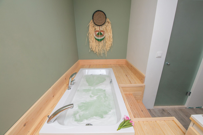 Bathroom 5, Likya Gardens Hotel, Kaş