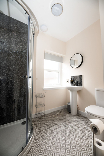 Bathroom 3, Loch Ness Gate House, Highland