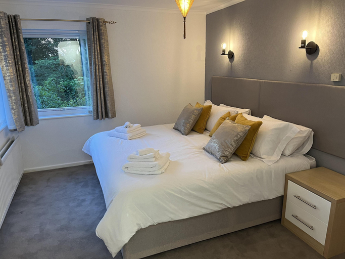 Room 2, Blaydonburn - Sleeps 6 - Parking - Garden, Gateshead