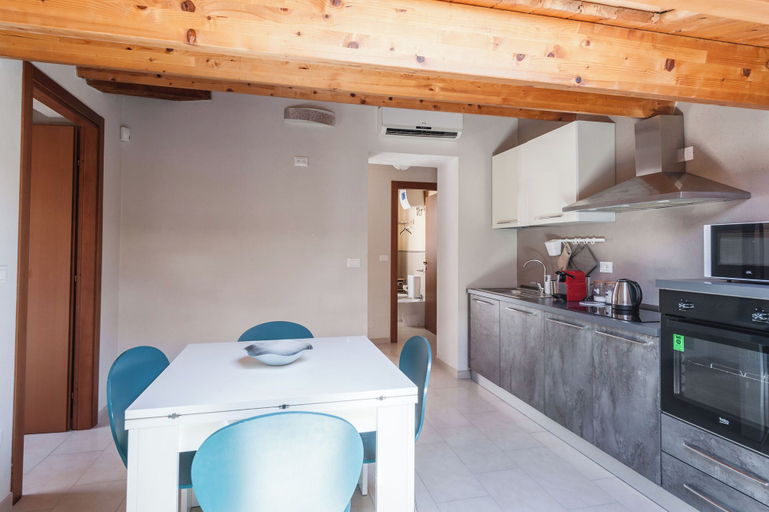 Others 4, Luna d'Argento by Wonderful Italy, Syracuse