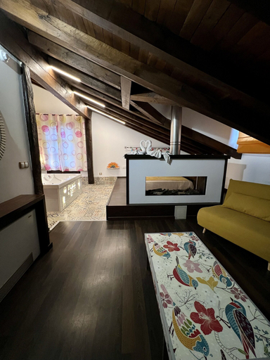 Bedroom 3, Posada la leyenda, Cantabria