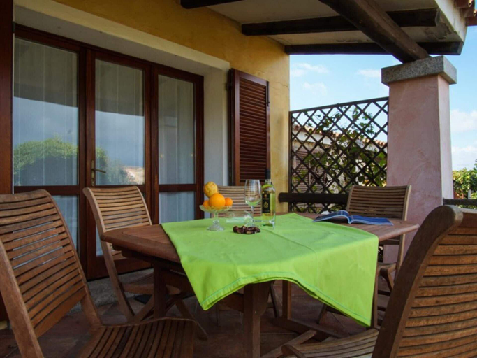 Outdoor dining 3, Detached Villa in the Most Quiet and Reserved Area, Olbia-Tempio
