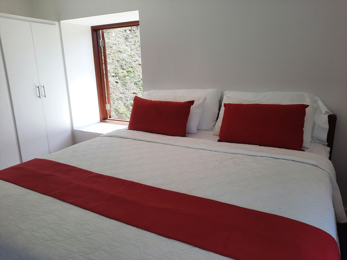 Bedroom 2, Villa Being - Tobago Luxury B&B