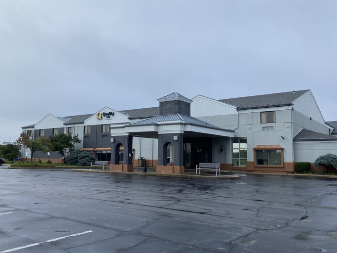 Quality Inn, Wood