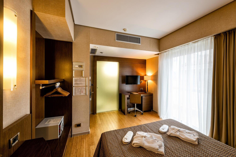 Bedroom 3, Nafs Hotel, West Greece