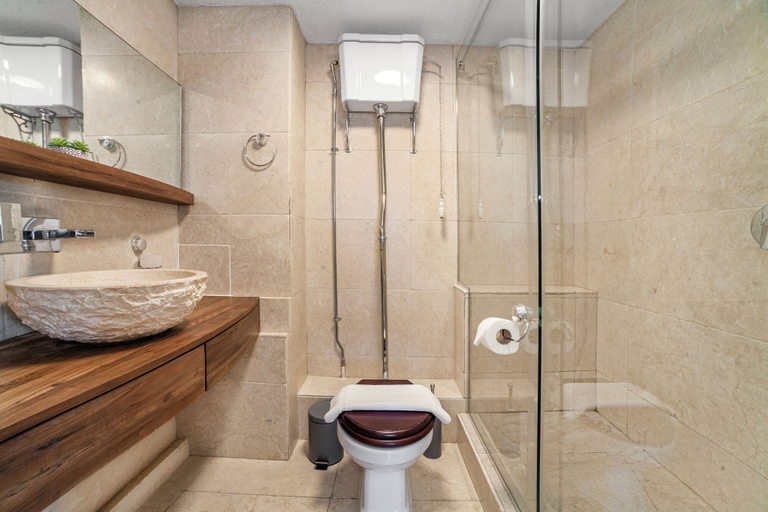 Bathroom 4, The St Khatarine's Collection, London