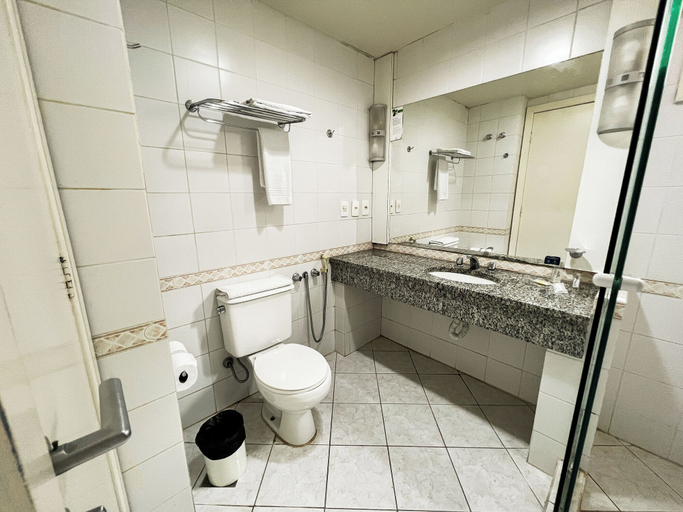 Bathroom 4, Master Curitiba, Curitiba
