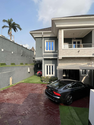 Property grounds 5, Lovely nb 3-bed House in Opebi, Kosofe