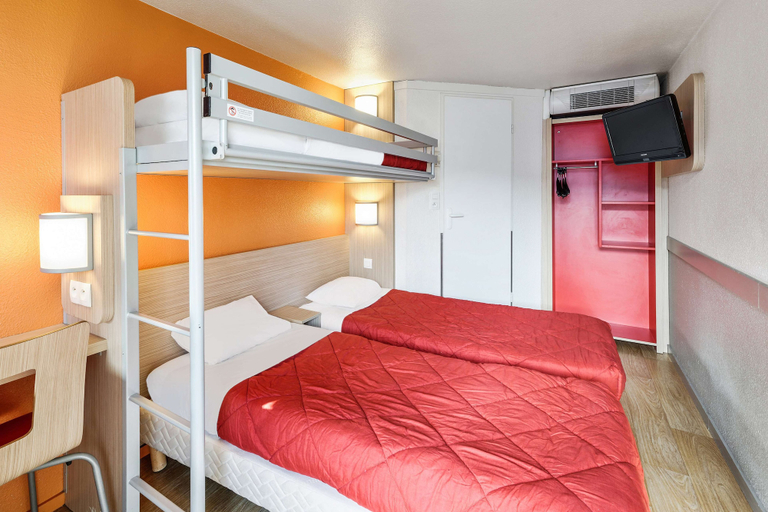 Bedroom 5, ONE HOSPITALITY PC VANNES, Morbihan