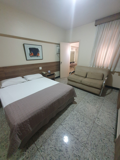 Bedroom 27