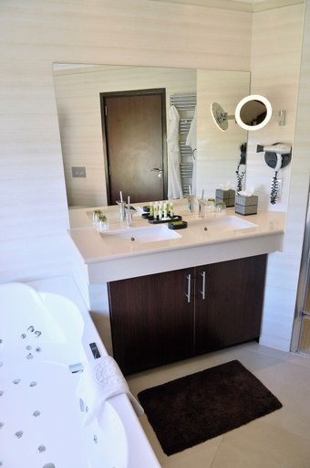 Bathroom 5, Hôtel La Pérouse Nice, Alpes-Maritimes