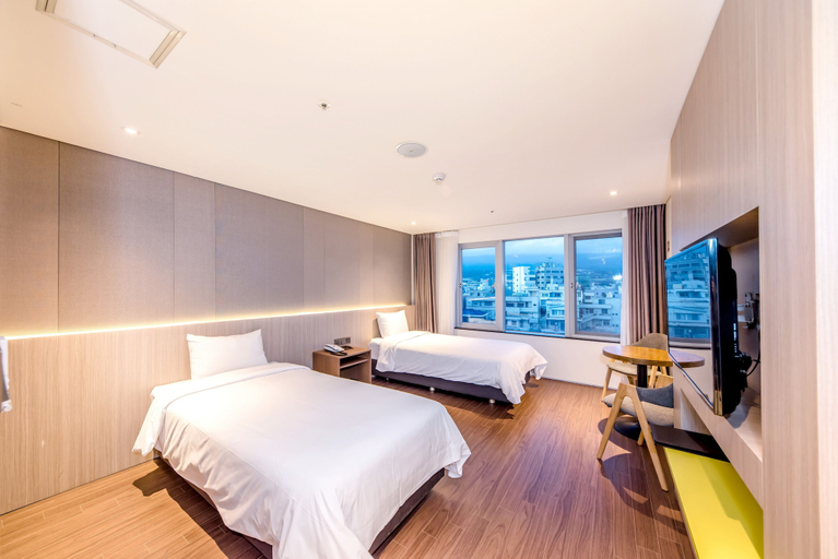 Bedroom 4, The First70 Hotel, Seogwipo
