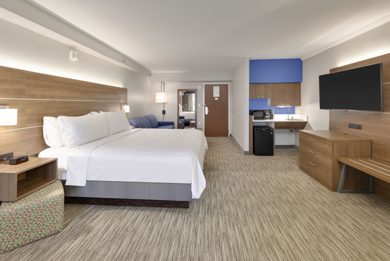 Bedroom 3, Holiday Inn Express & Suites Irving Conv Ctr - Las Colinas by IHG, Irving