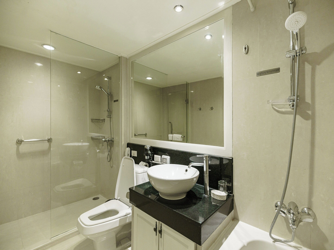 Bathroom 9