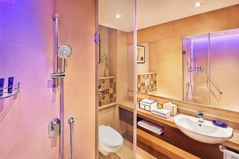 Bathroom 4, Vivanta Jammu City Centre, Jammu