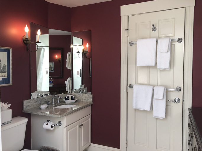 Bathroom 4, Francis Malbone House Inn, Newport