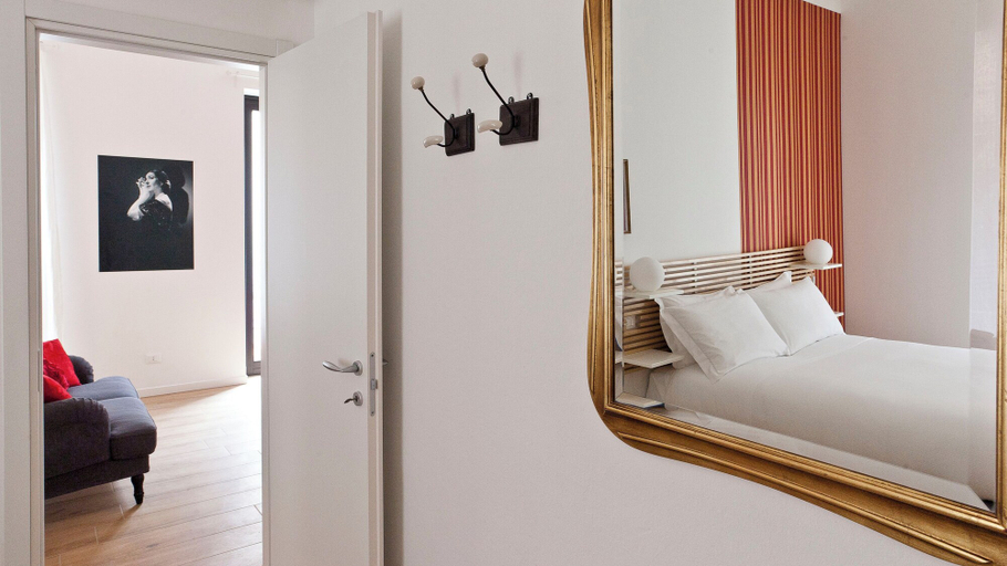 Others 3, Italianway Easy - Caretto 4 - Callas, Milano