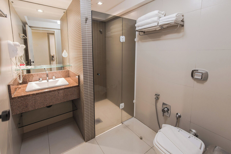 Bathroom 4, Rafain Palace Hotel & Convention Center, Foz do Iguaçu