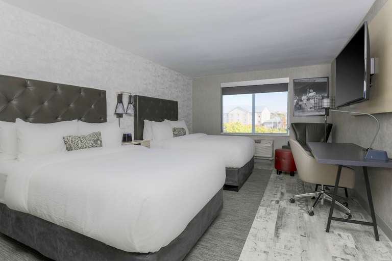 Bedroom 2, Four Points by Sheraton Amarillo Central, Potter