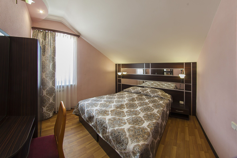 Bedroom 2, Alpina Resort by Stellar Hotels, Tsaghkadzor