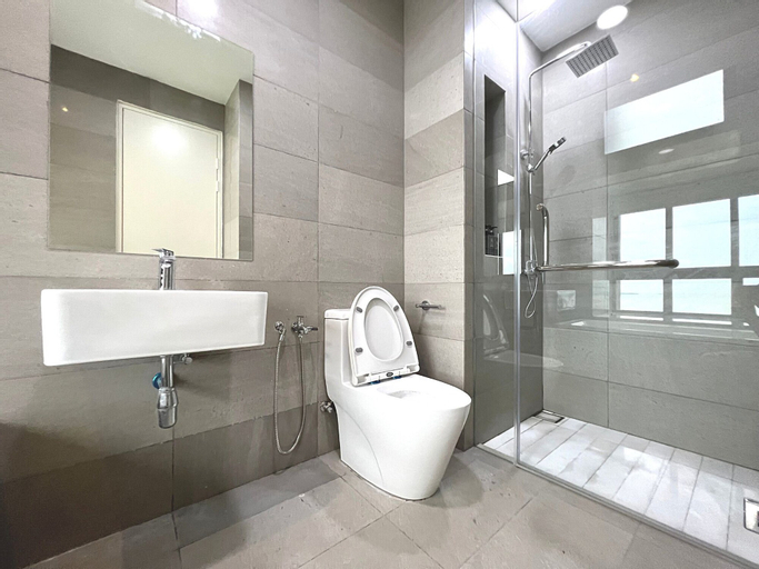 Bathroom 6