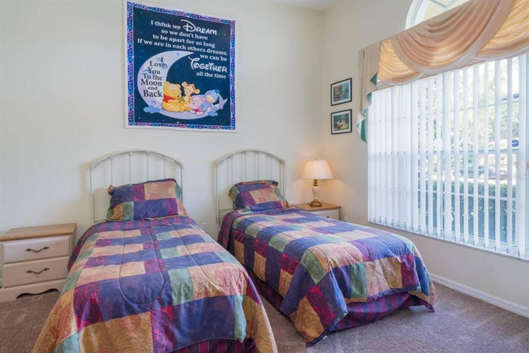Room 3, Immaculate Villa in Kissimmee South Facing Pool, Osceola