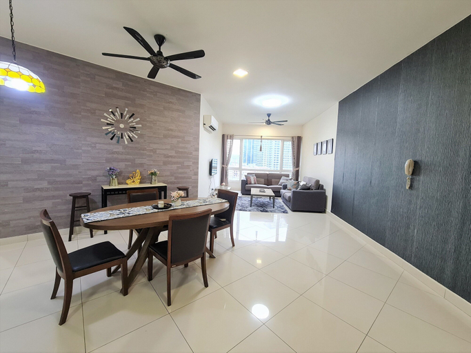 Others 5, Crest Residence Klcc, Kuala Lumpur