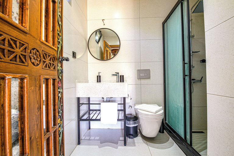 Bathroom 5, LinAsya Otel, Bozcaada