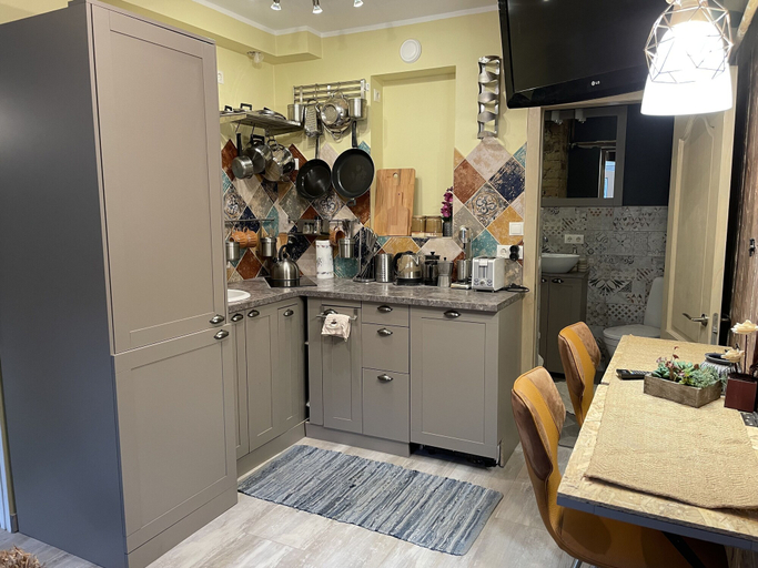 Food & Drinks 4, Exquisite 1Br/Ba Apt w/Free Parking in City Center, Riga