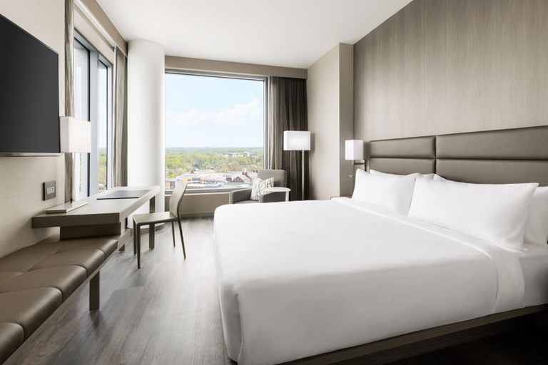 Bedroom 3, AC Hotel by Marriott Bethesda Downtown, Montgomery