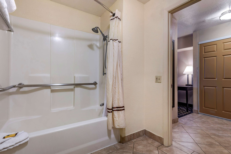 Bathroom 3