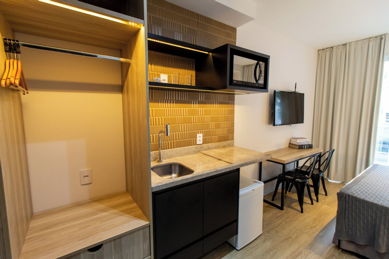 Dining Room 9